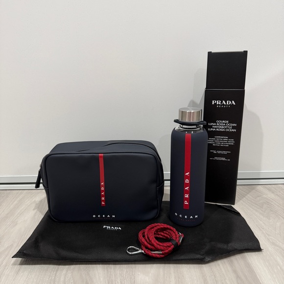 Prada Waterbottle with Pouch - Picture 3 of 8